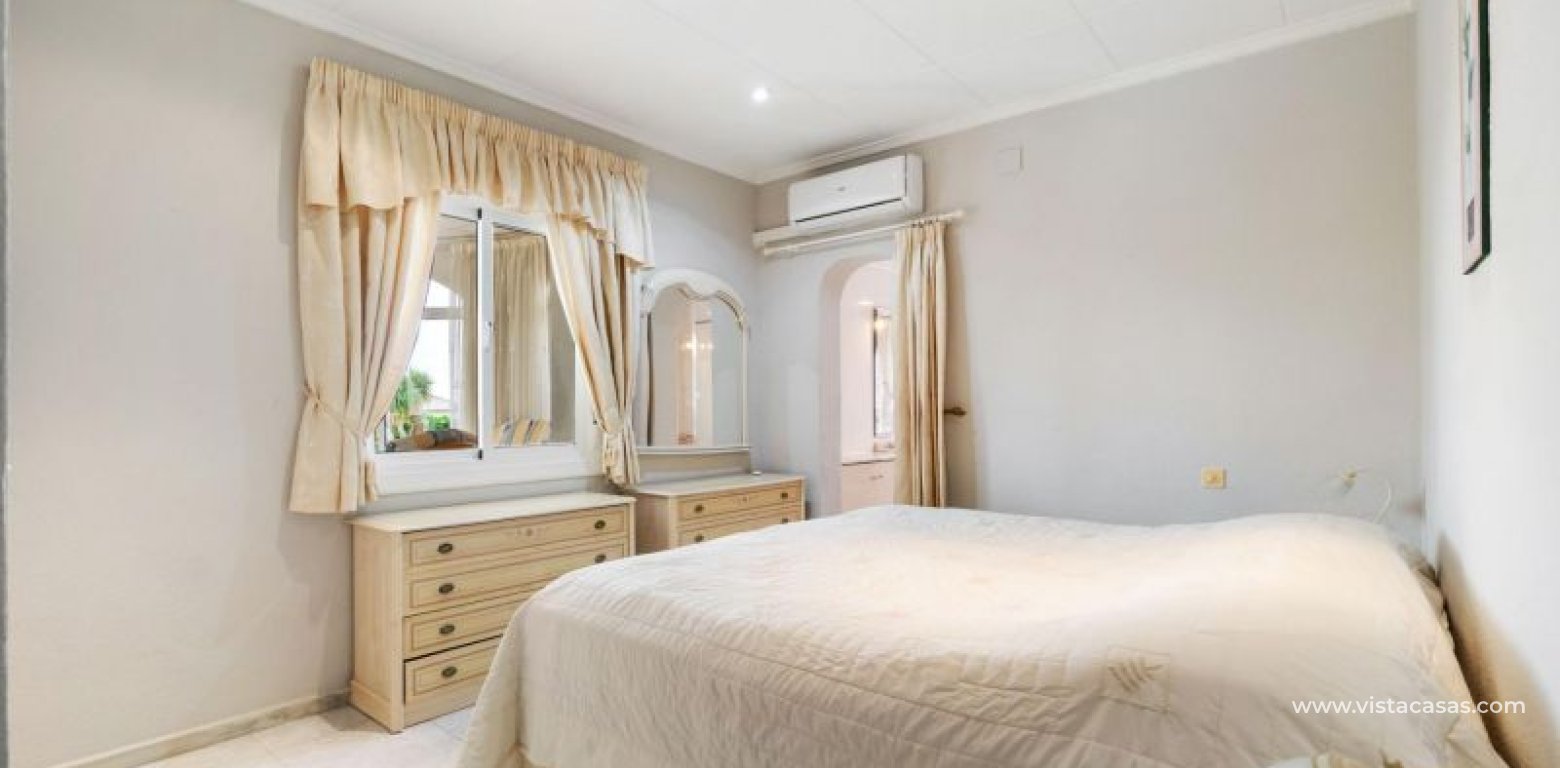 Resale - Villa - Torrevieja - San Luis