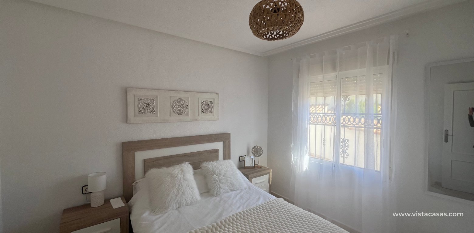 Vente - Maison Mitoyenne - Punta Prima