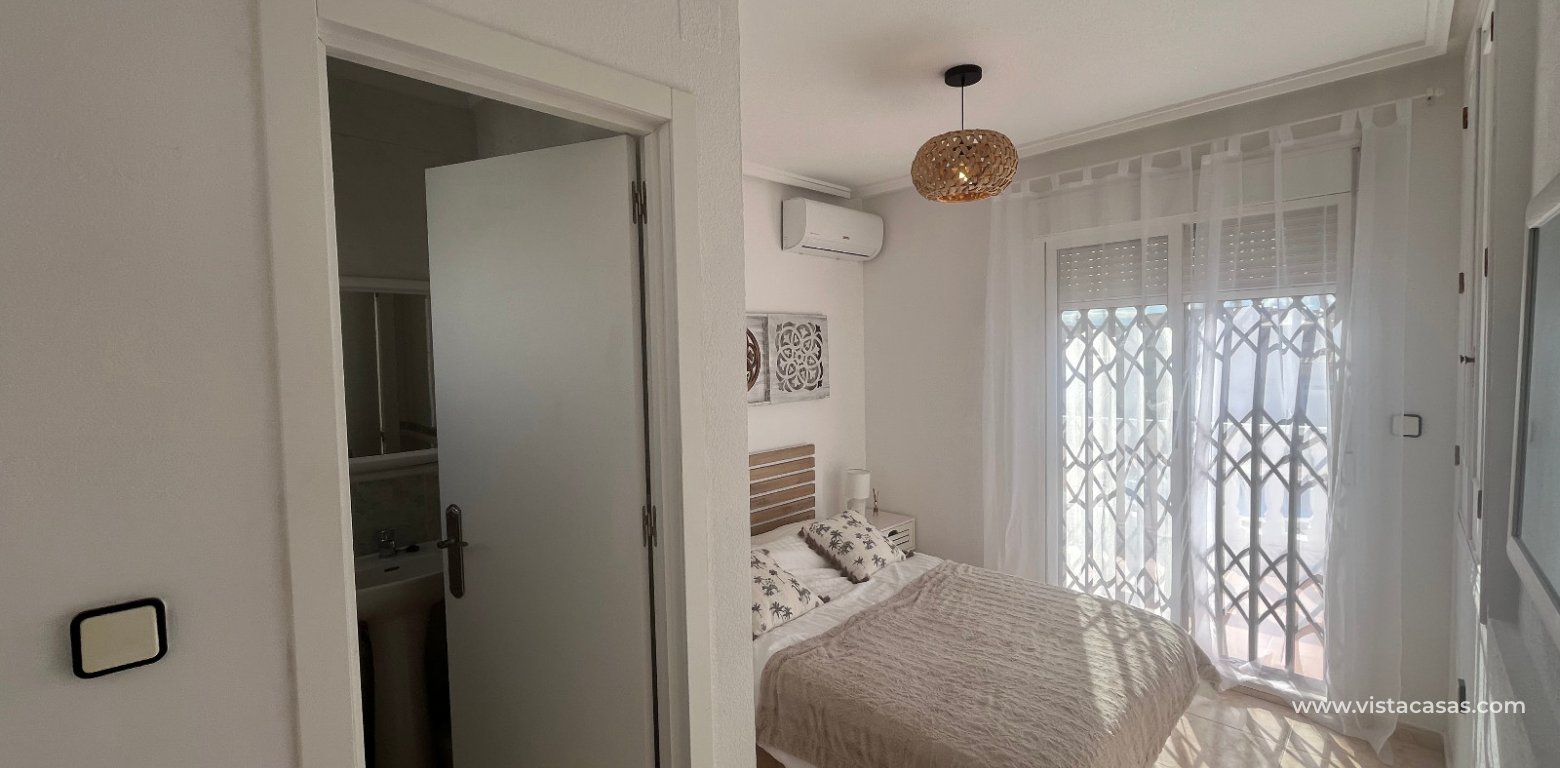 Vente - Maison Mitoyenne - Punta Prima