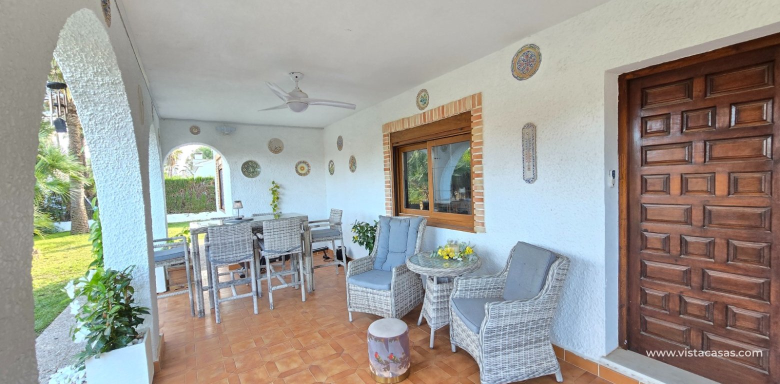 Resale - Villa - Cabo Roig