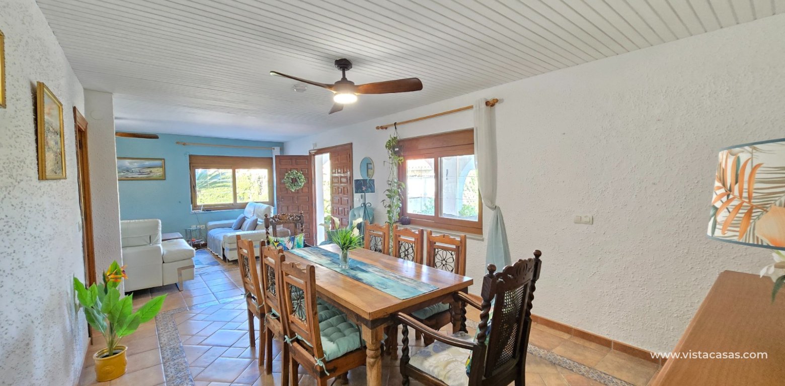 Resale - Villa - Cabo Roig