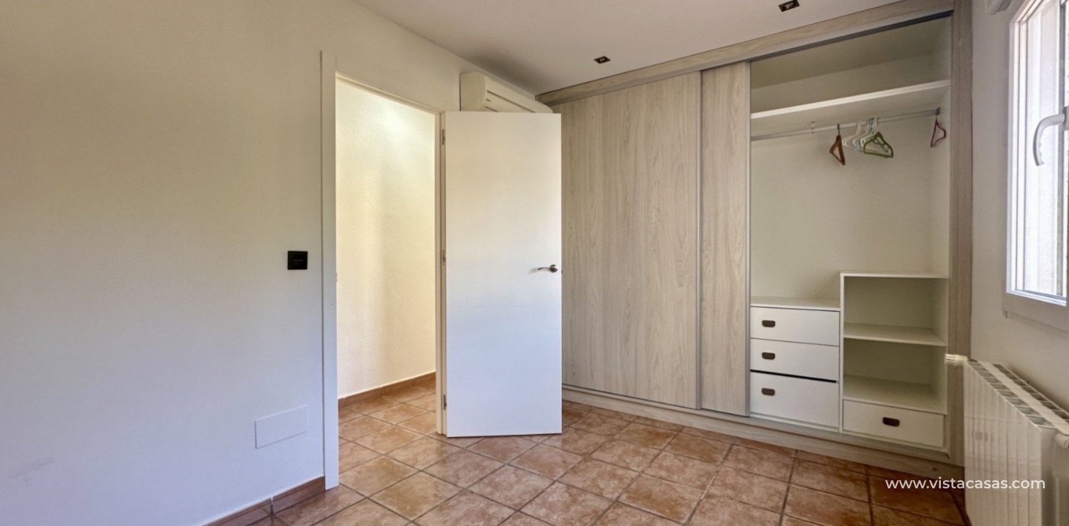 Sale - Villa - Villamartin