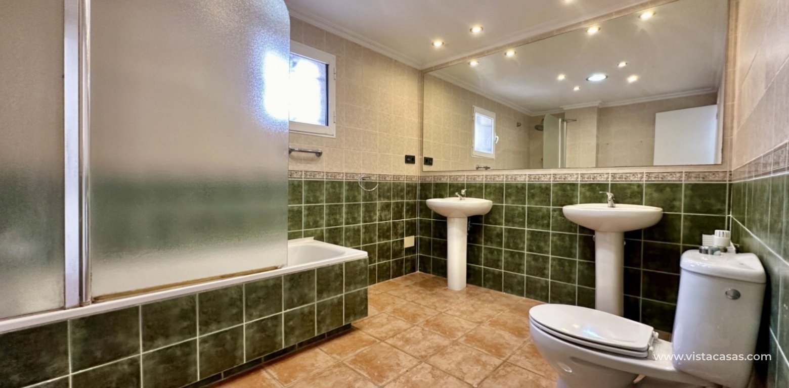 Sale - Villa - Villamartin