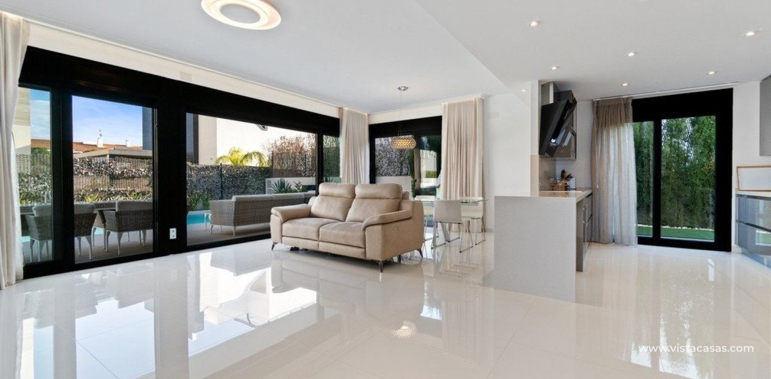 Sale - Villa - Cabo Roig