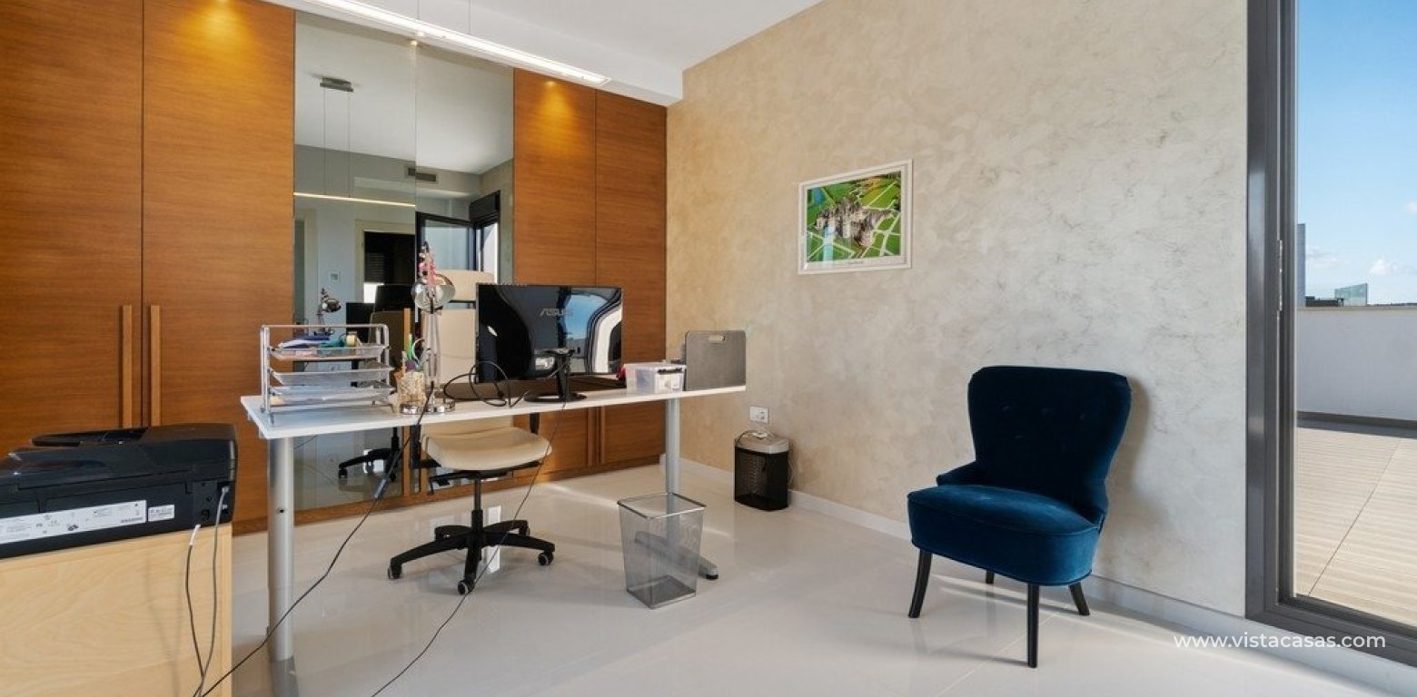 Sale - Villa - Cabo Roig