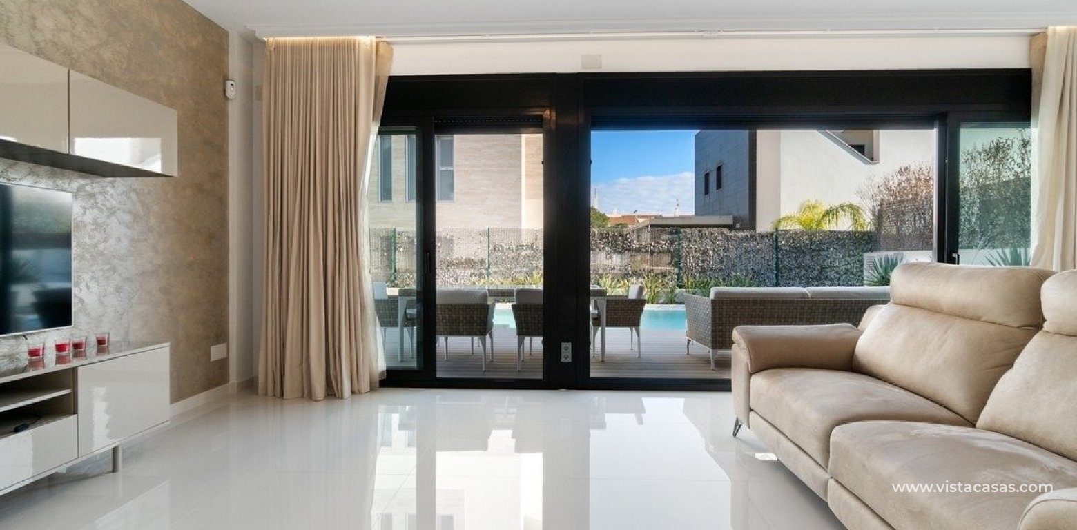 Sale - Villa - Cabo Roig