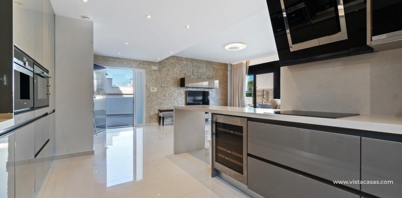 Sale - Villa - Cabo Roig