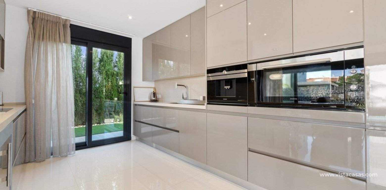 Sale - Villa - Cabo Roig