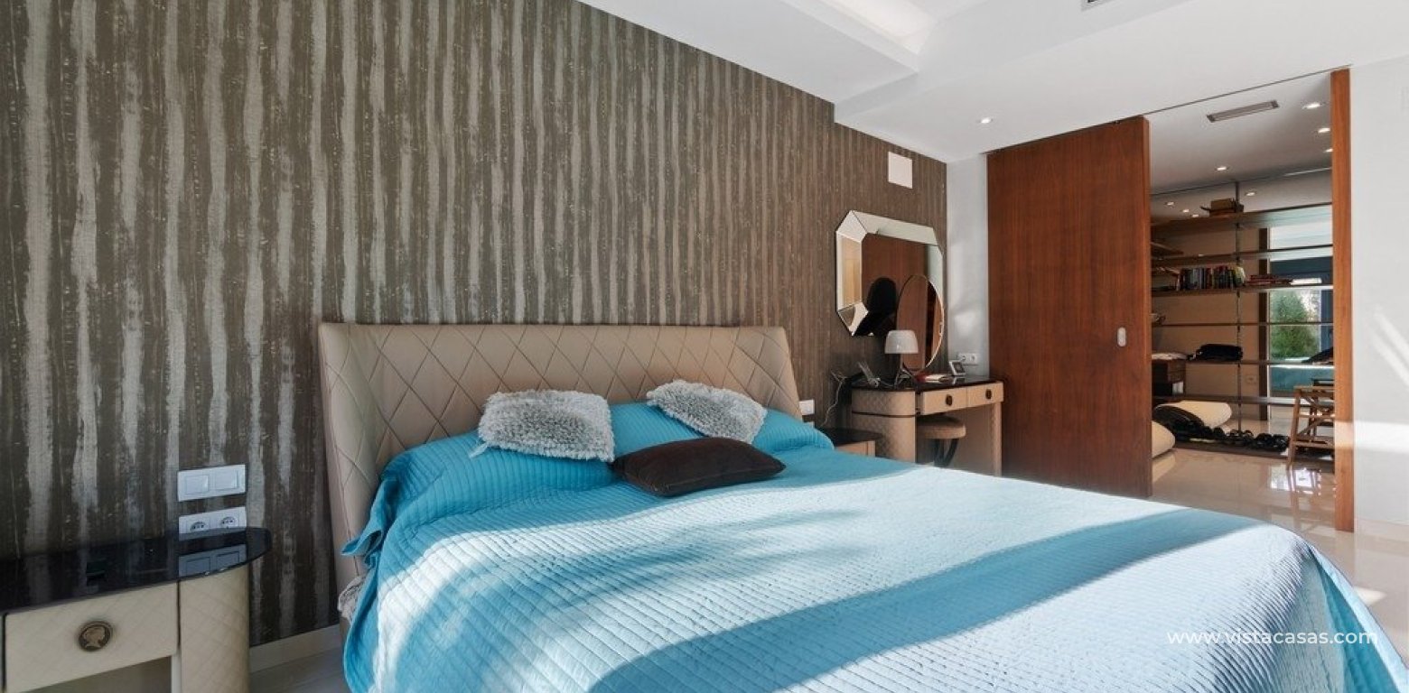 Sale - Villa - Cabo Roig