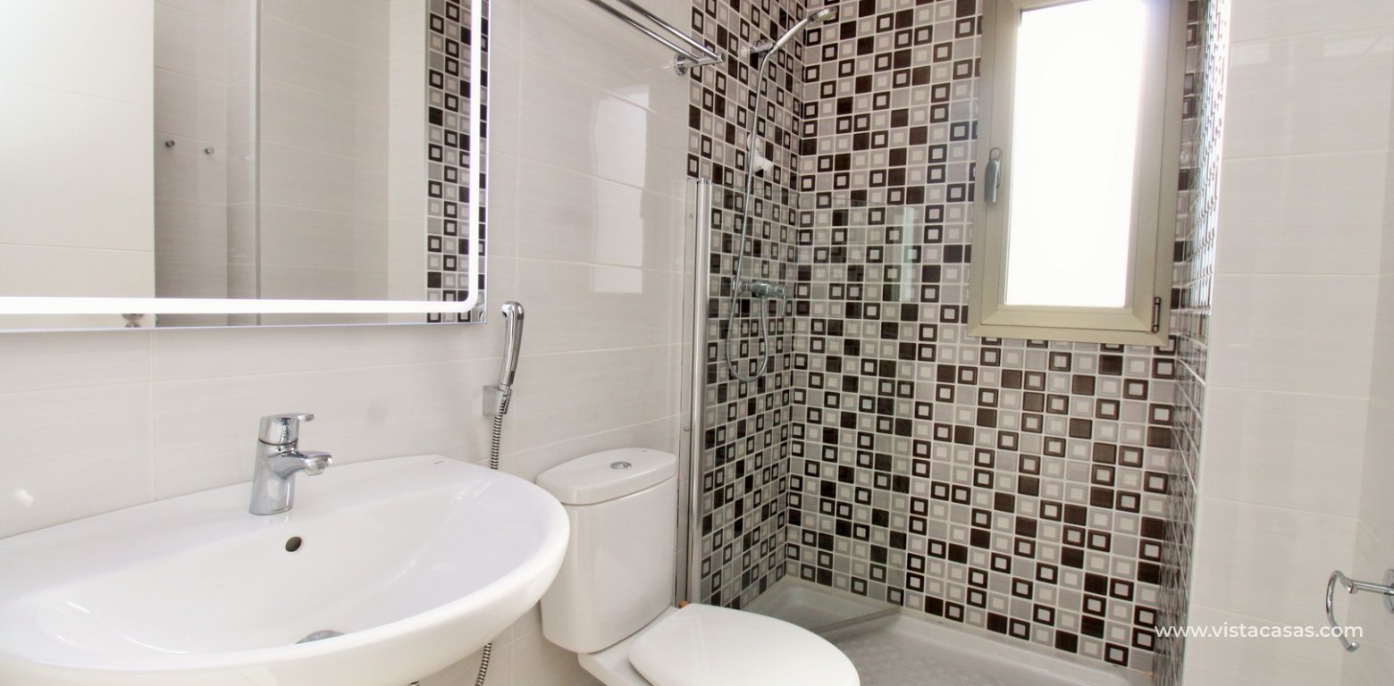Penthouse with Sea & Mar Menor Views For Sale in Los Dolses en-suite bathroom
