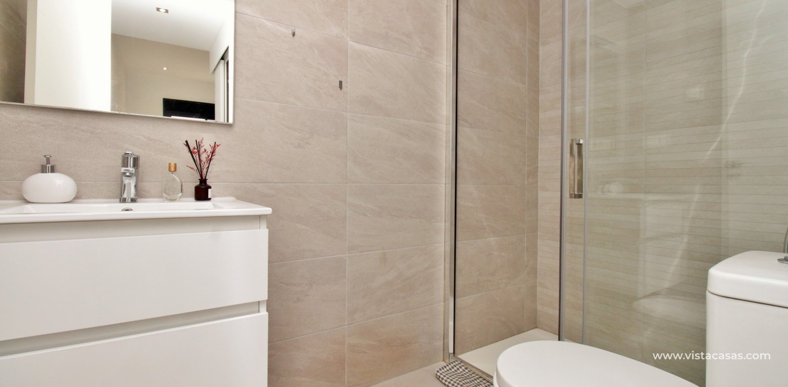 Modern Townhouse with Heated Pool For Sale in Pilar de la Horadada en-suite bathroom