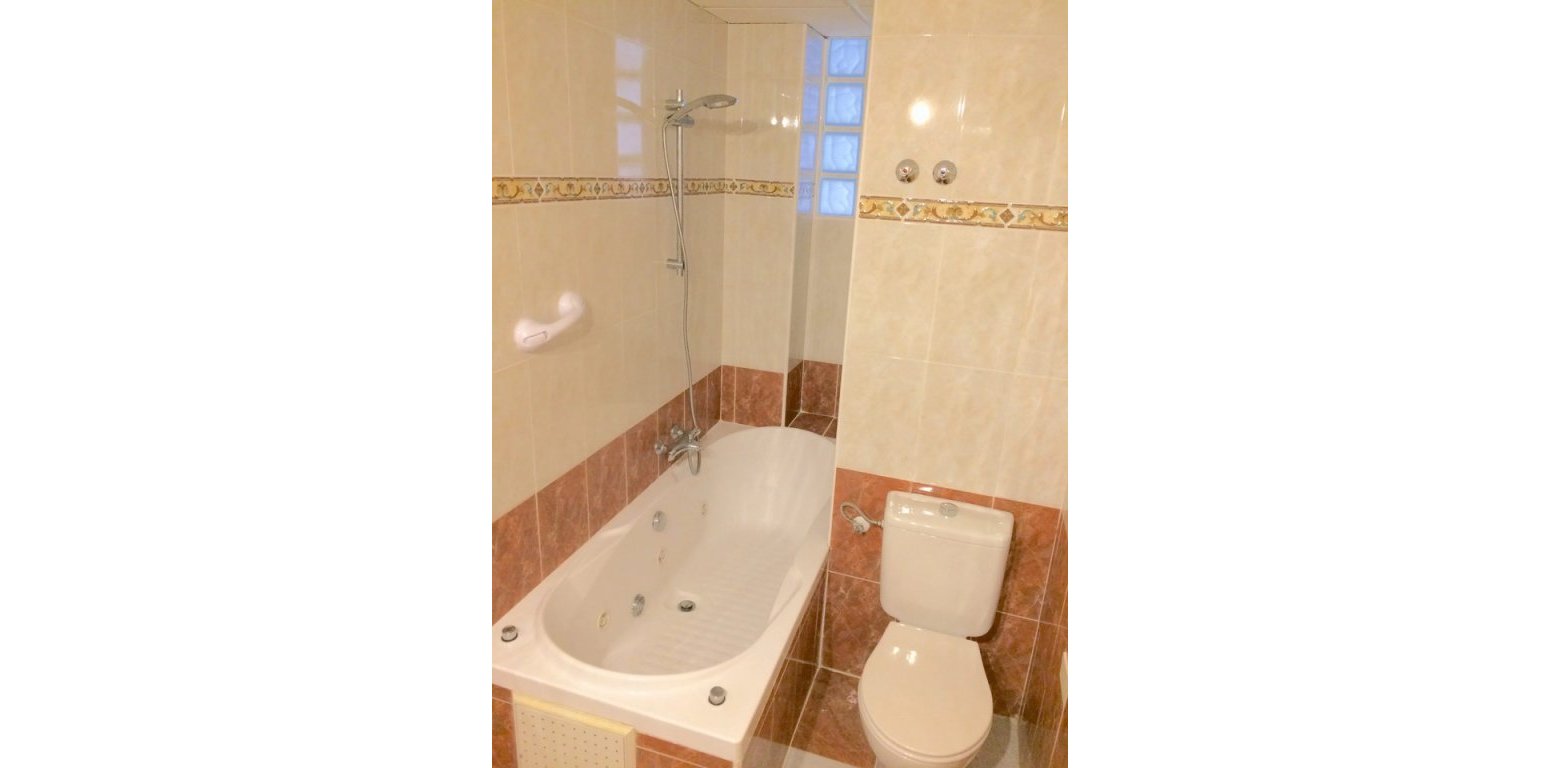 Sale - Radhus - Playa Flamenca