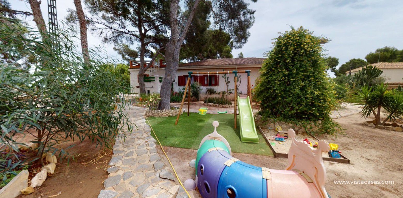 Resale - Villa - Pinar de Campoverde