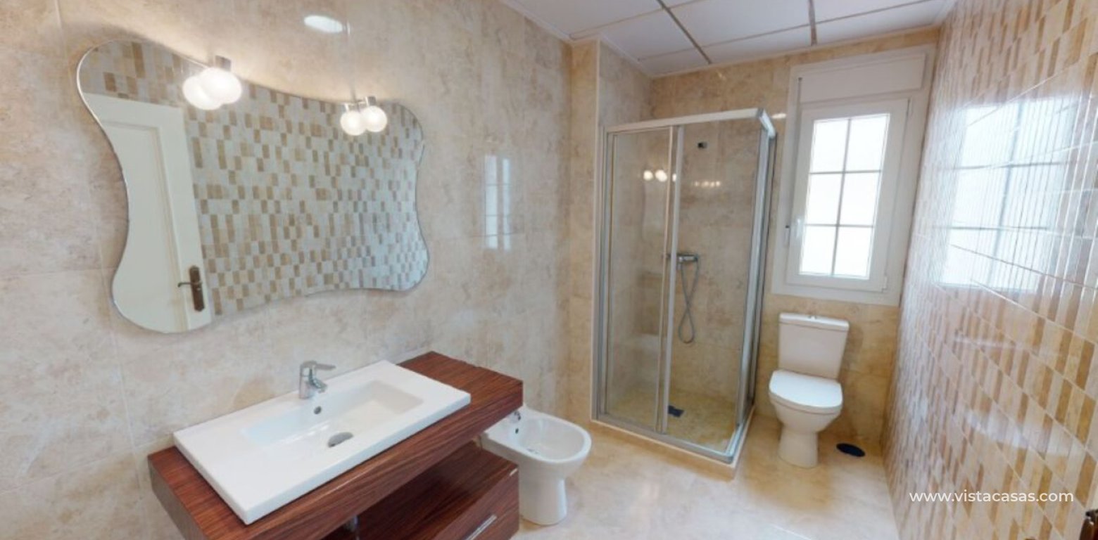 Wtórny - Villa - Cabo Roig