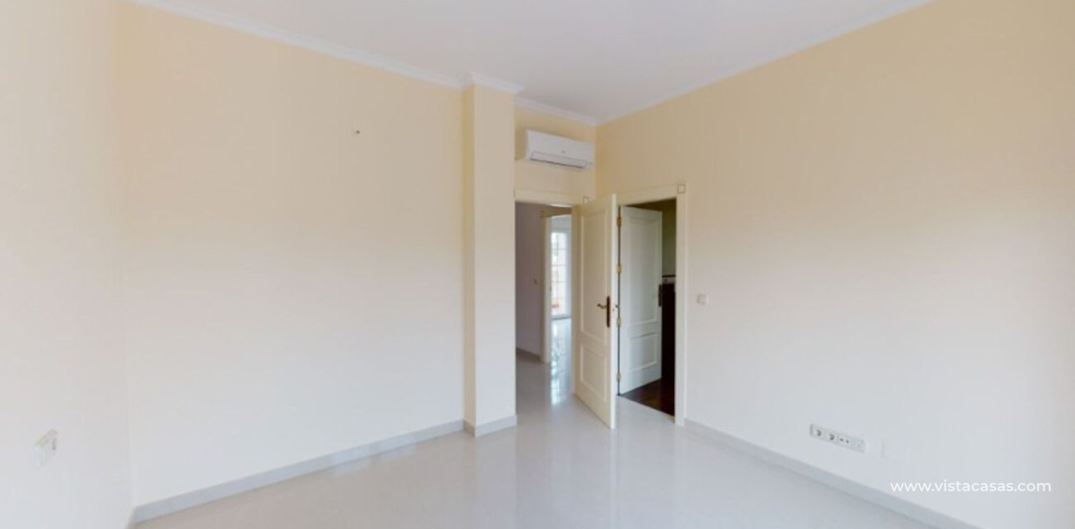 Wtórny - Villa - Cabo Roig