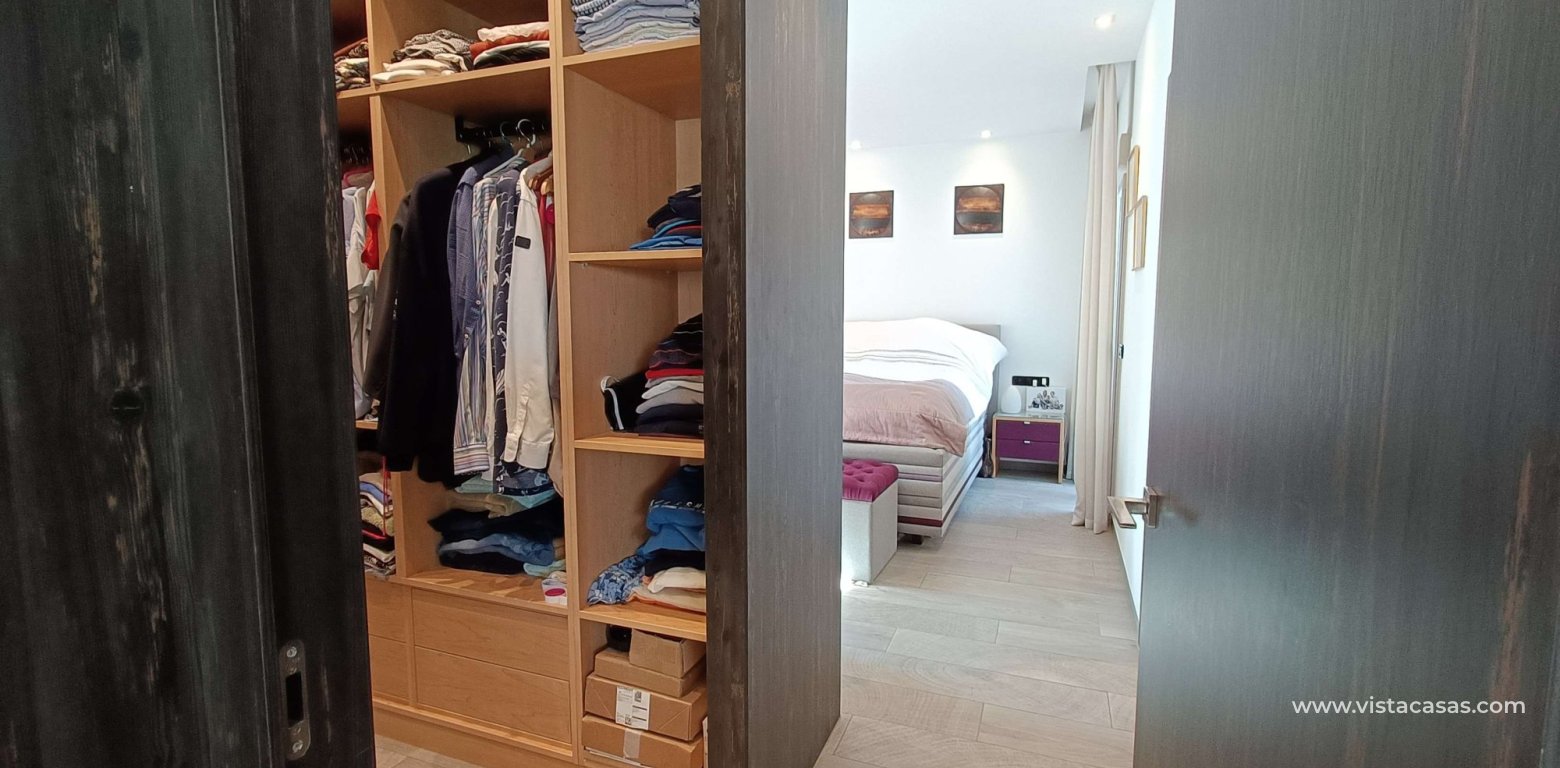 Sale - Villa - Algorfa - La Finca Golf Resort