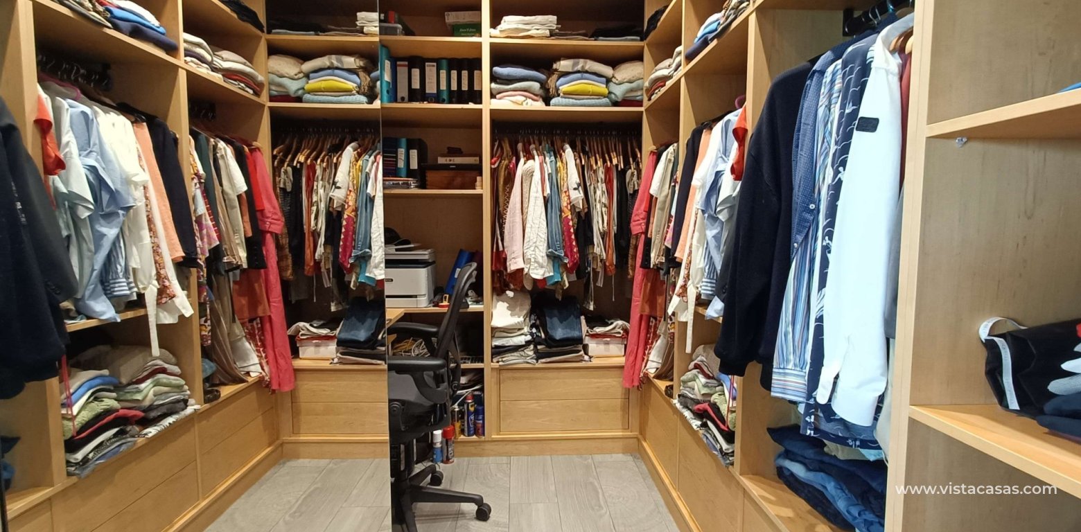 Sale - Villa - Algorfa - La Finca Golf Resort