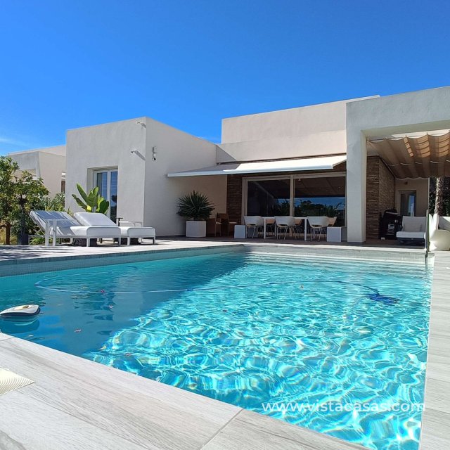 Villa - Sale - Algorfa - La Finca Golf Resort