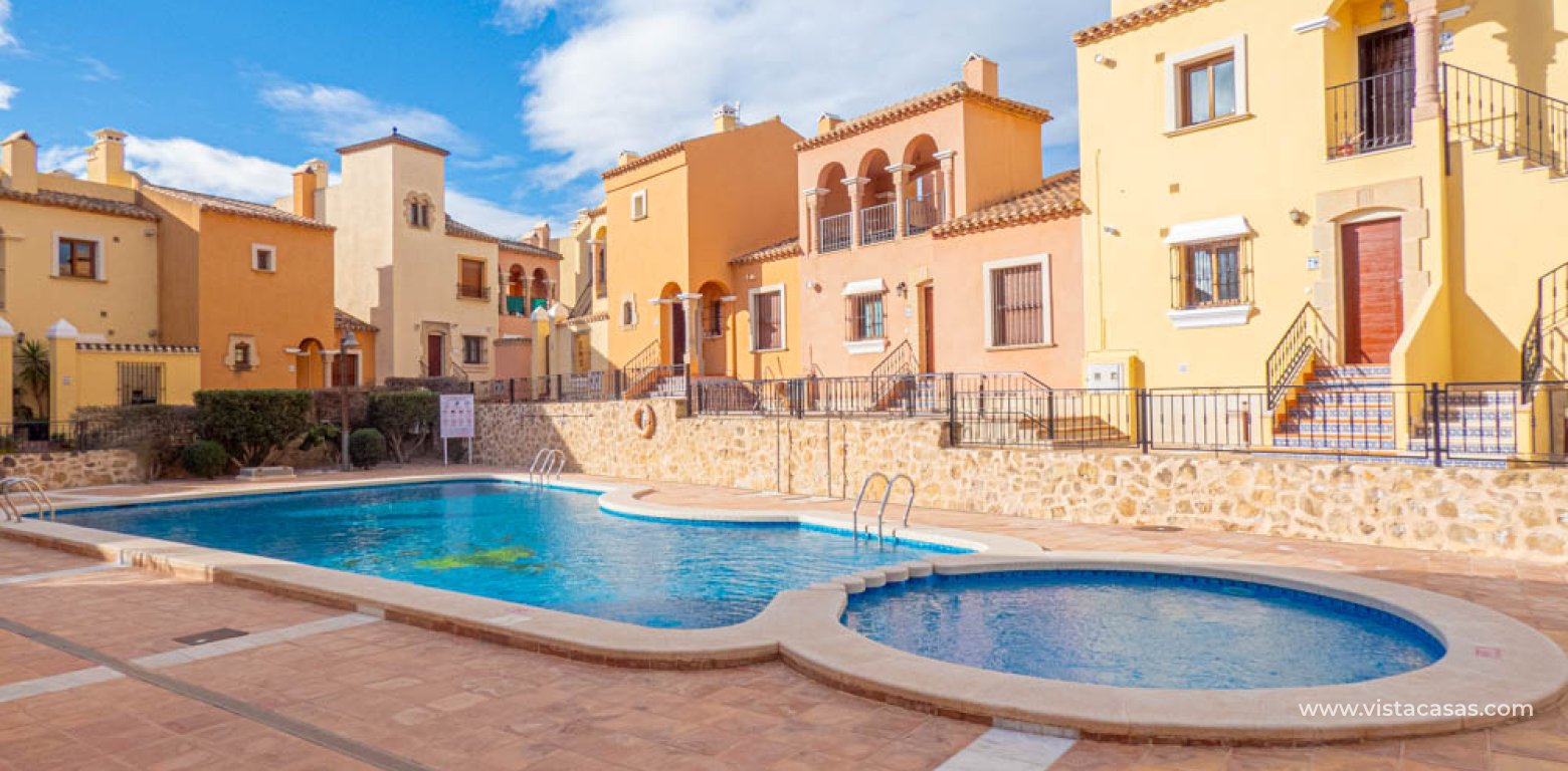 Sale - Villa - Algorfa - La Finca Golf Resort