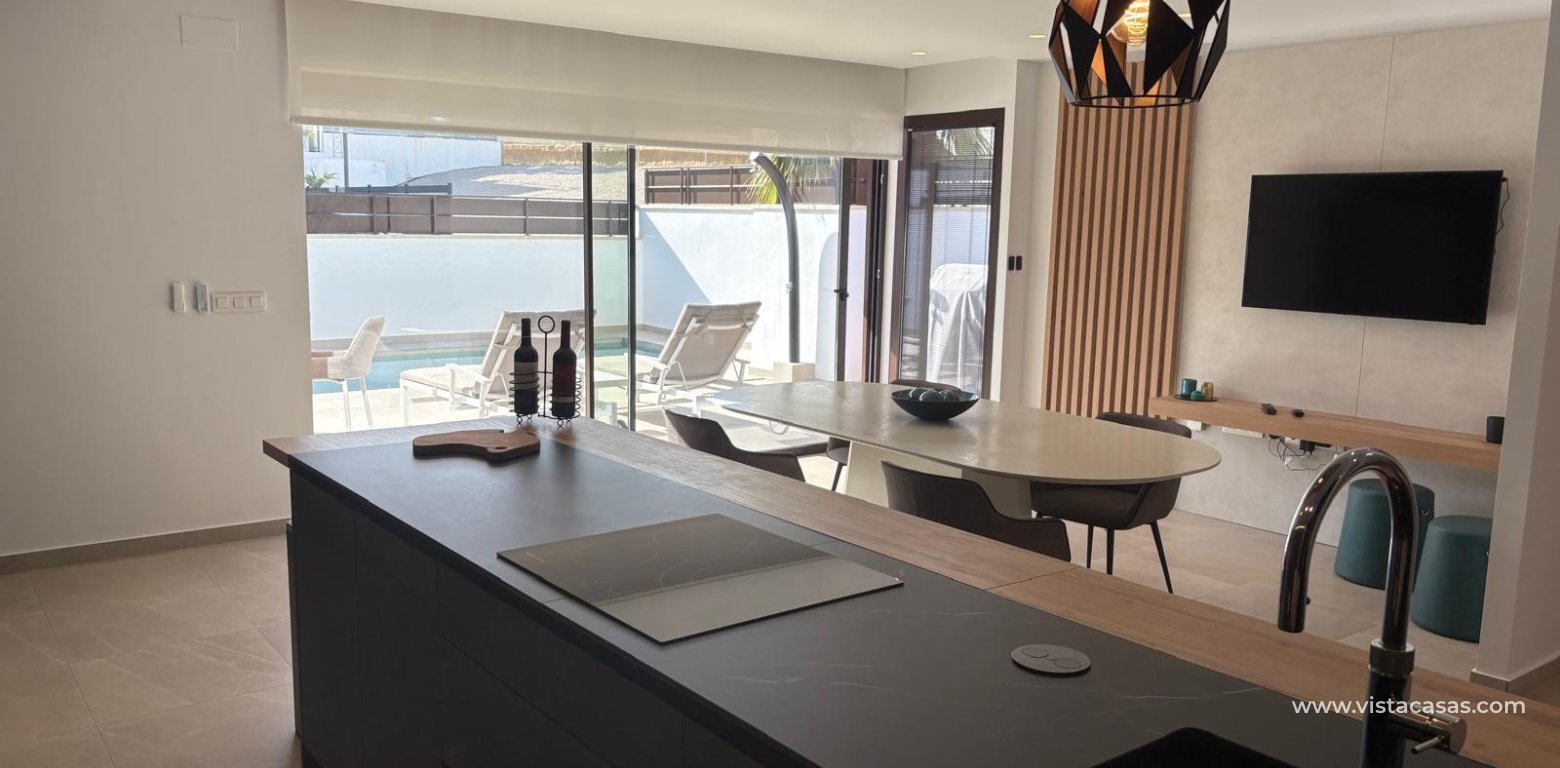 Sale - Villa - Algorfa - La Finca Golf Resort