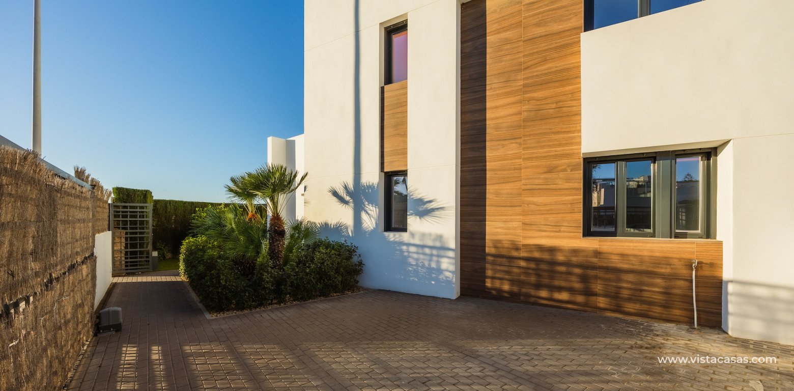 Resale - Villa - Algorfa - La Finca Golf Resort