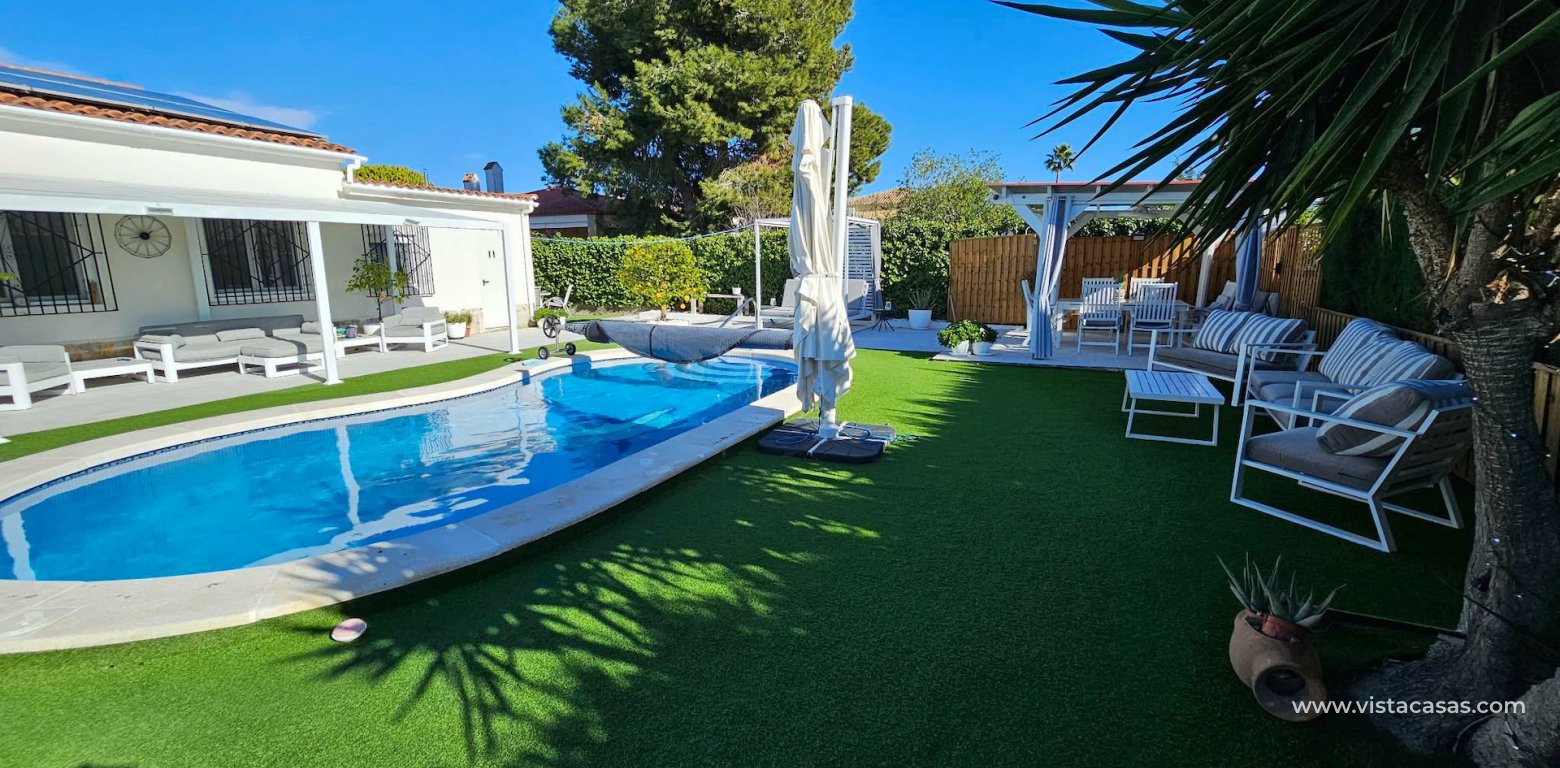 Resale - Villa - La Marina