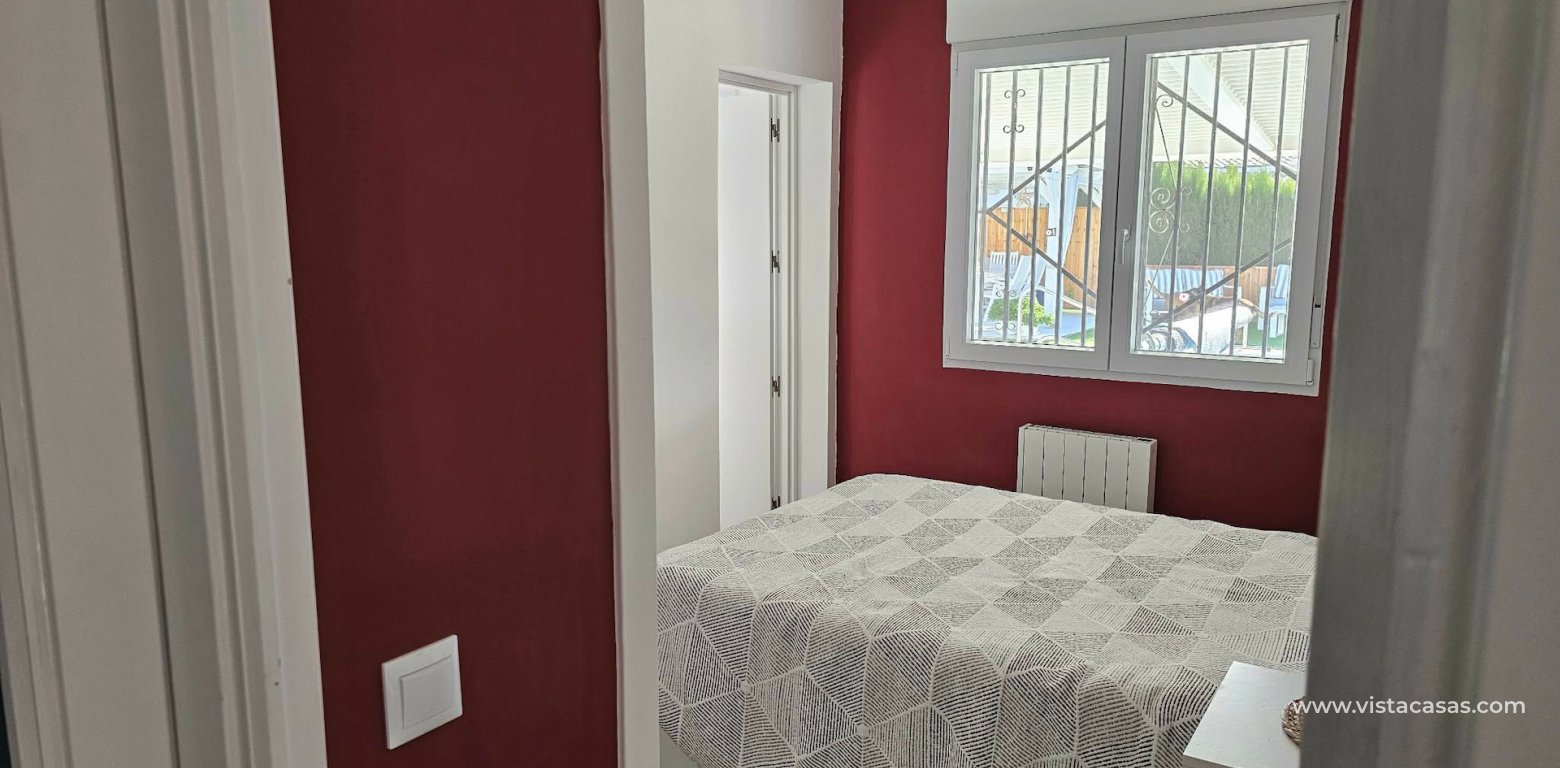 Resale - Villa - La Marina