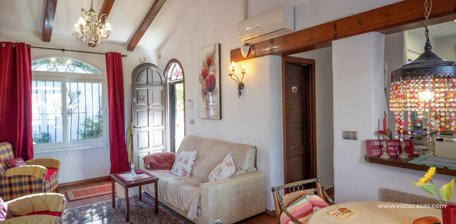 Resale - Villa - Villamartin