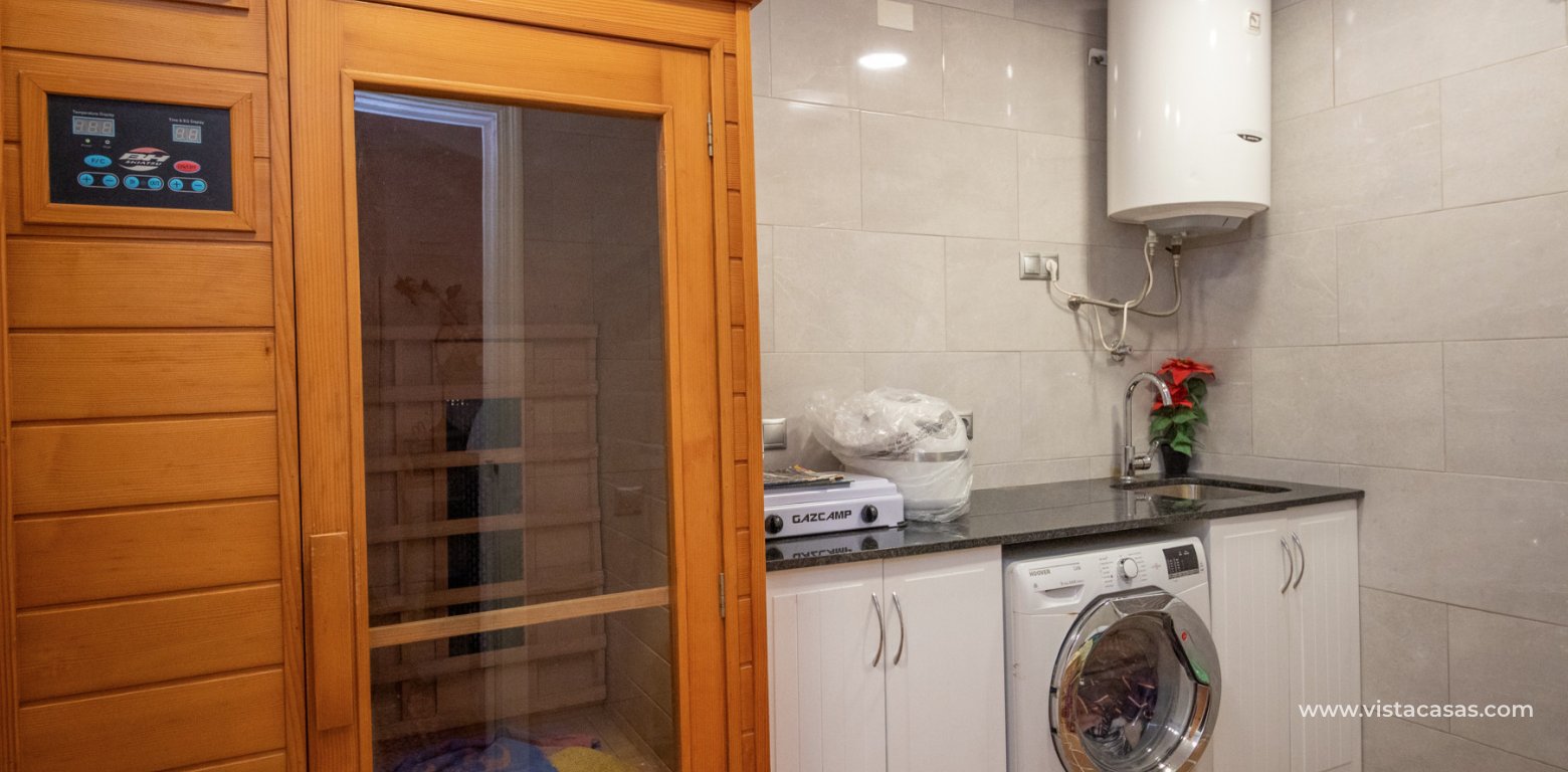 Resale - Villa - Villamartin