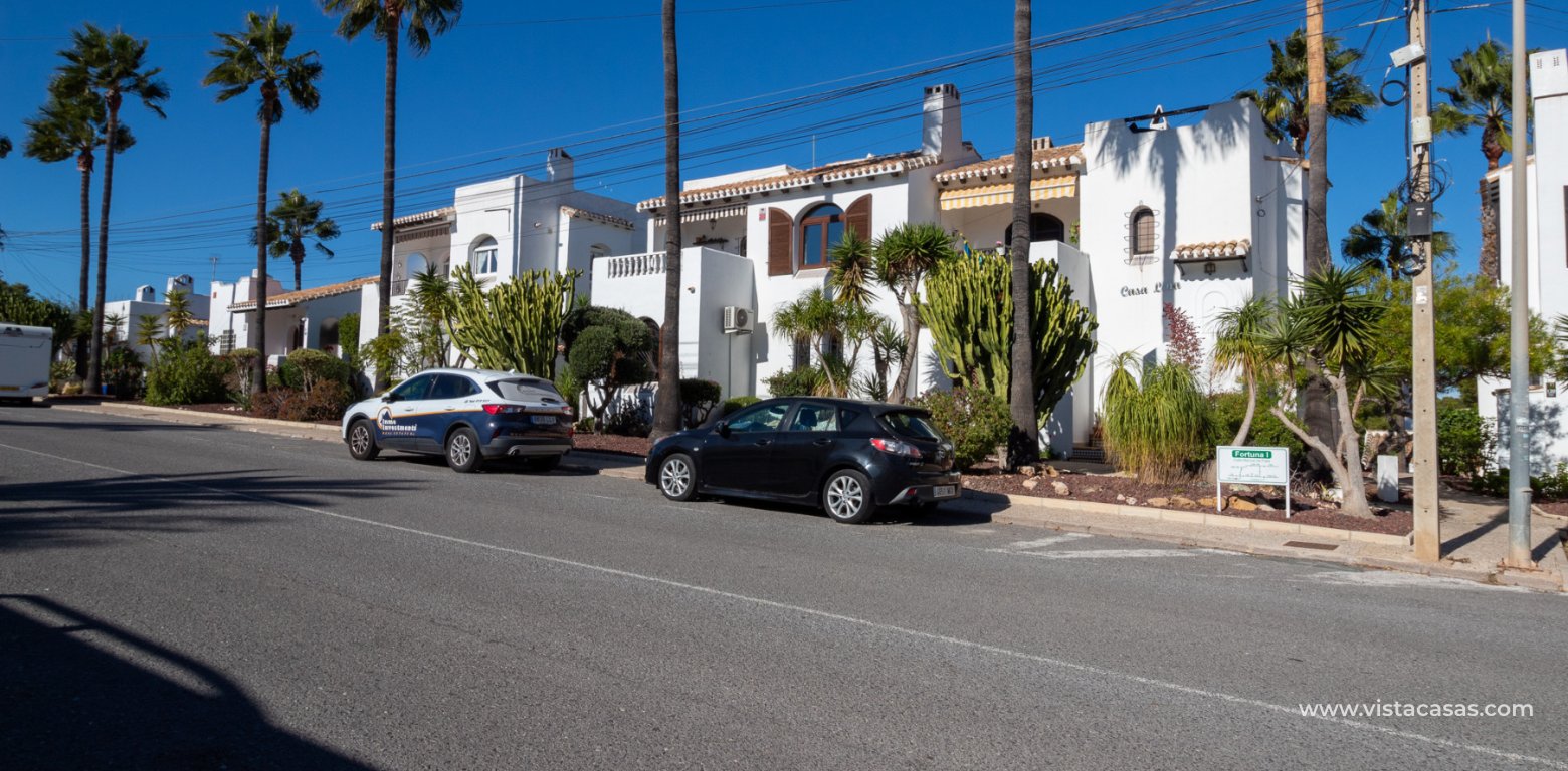 Resale - Villa - Villamartin