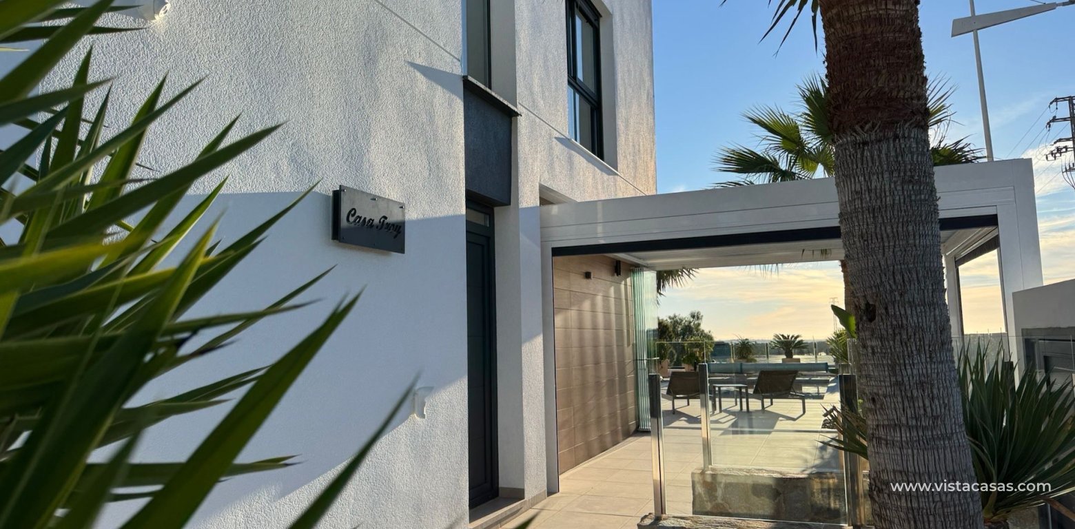 Sale - Villa - Algorfa - La Finca Golf Resort