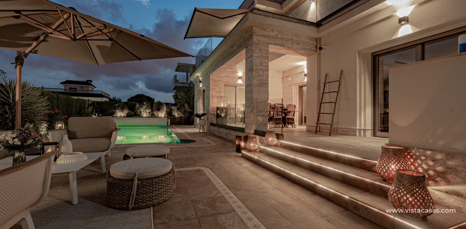 Resale - Villa - La Zenia