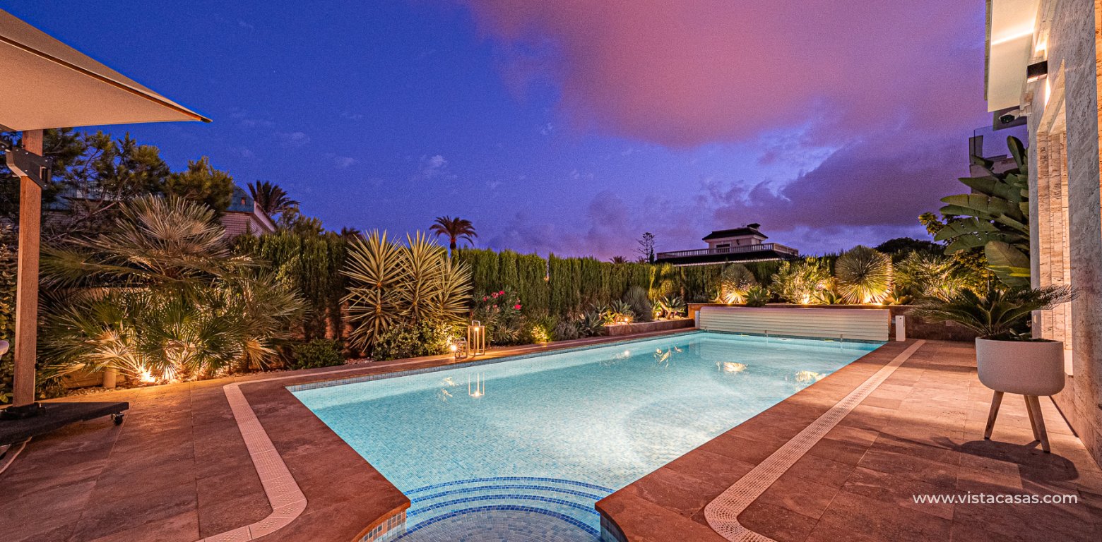 Resale - Villa - La Zenia