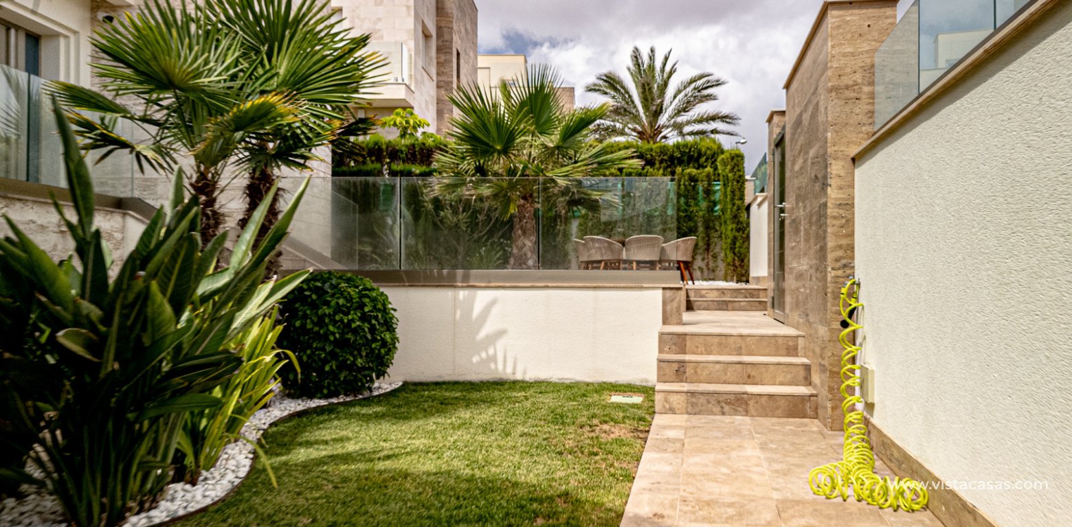 Resale - Villa - La Zenia