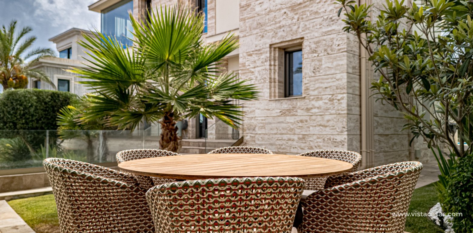 Resale - Villa - La Zenia