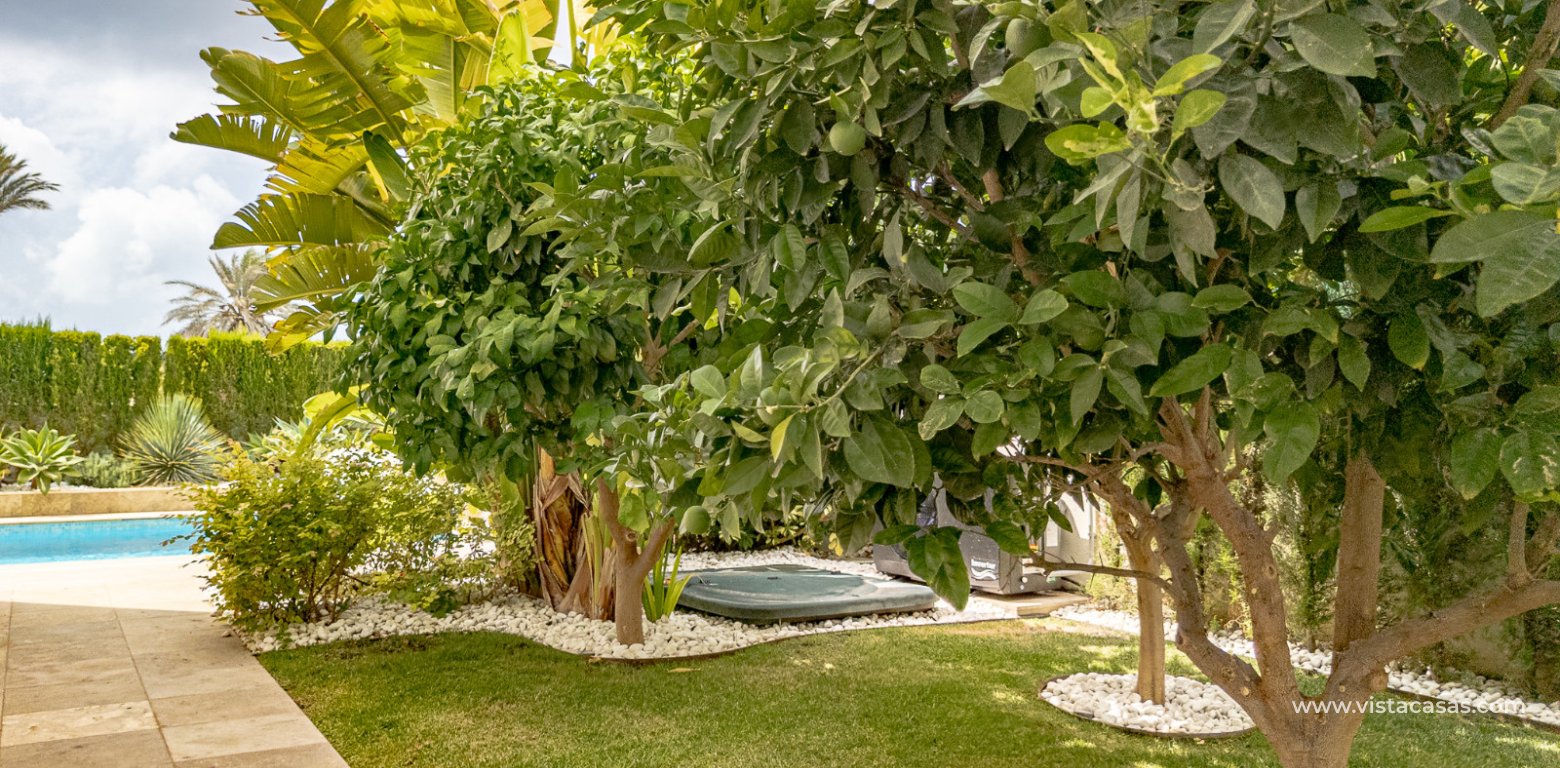 Resale - Villa - La Zenia