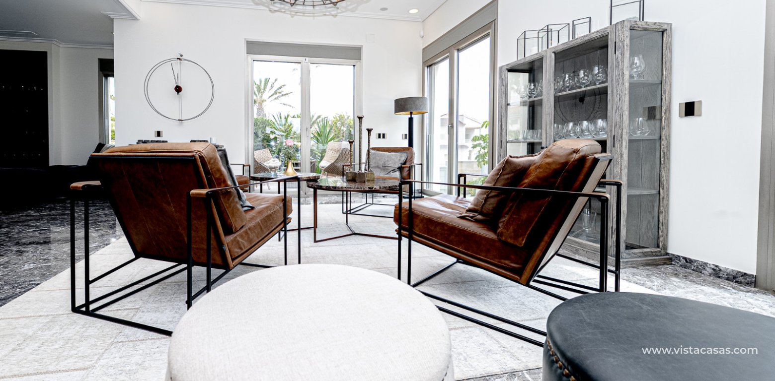 Resale - Villa - La Zenia