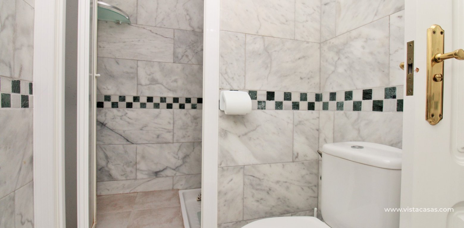 2 Bed Apartment with Lift & Pool For Sale in Pau 8 Villamartin en-suite bathroom