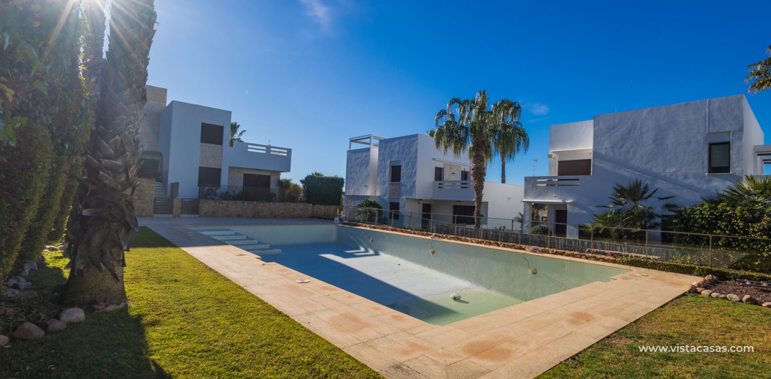 Sale - Villa - Algorfa - La Finca Golf Resort