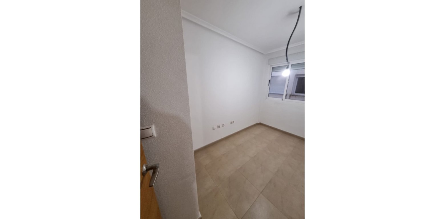 Resale - Apartment - Torrevieja