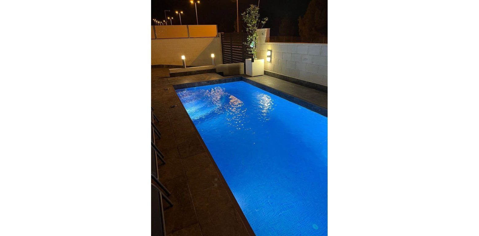 Resale - Villa - Villamartin