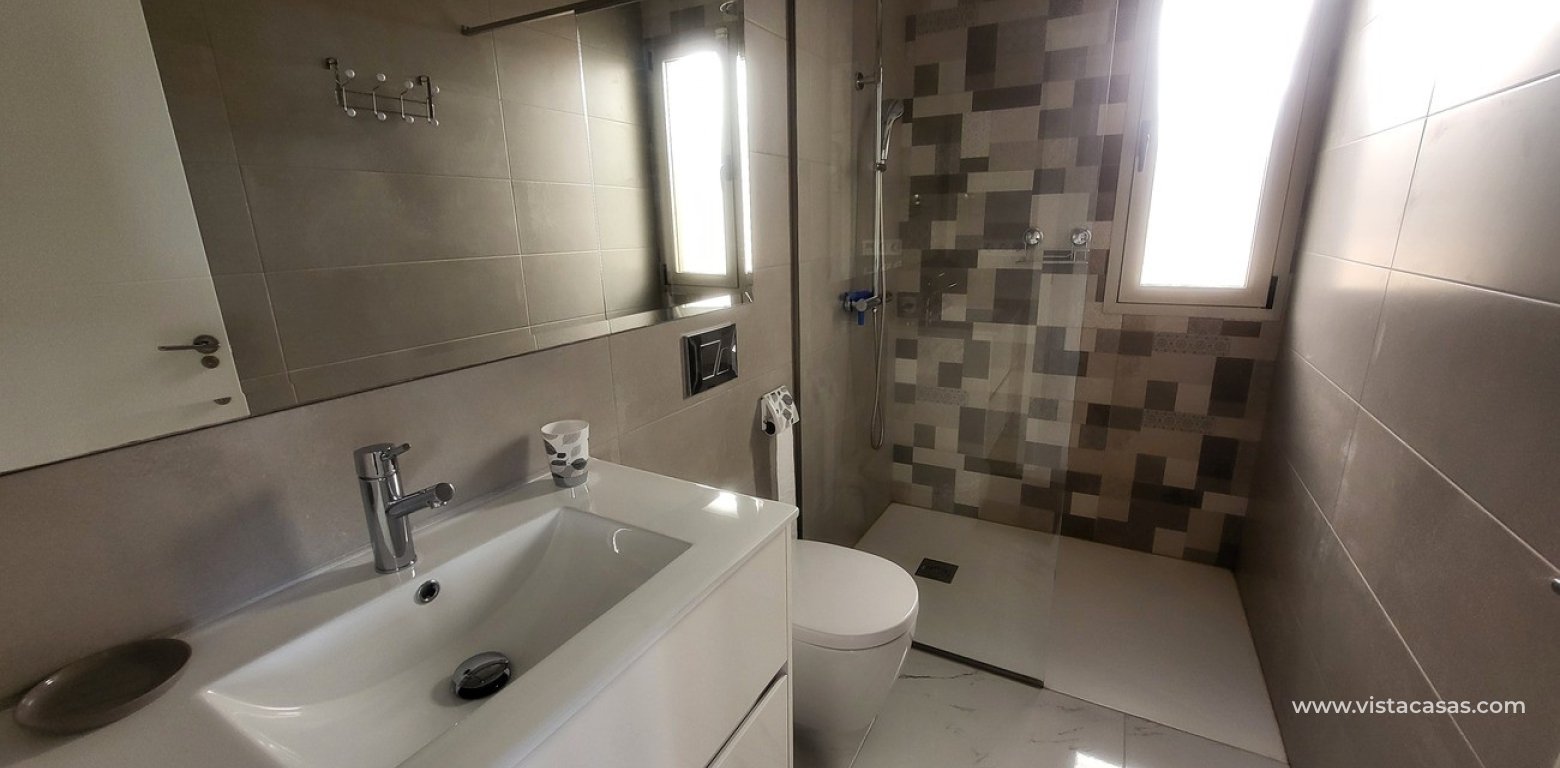 Resale - Villa - Villamartin