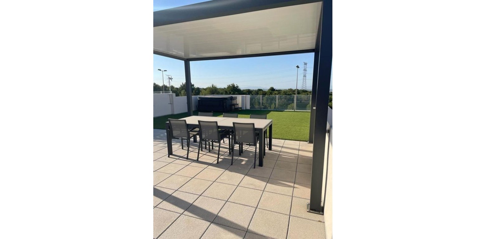 Resale - Villa - Villamartin