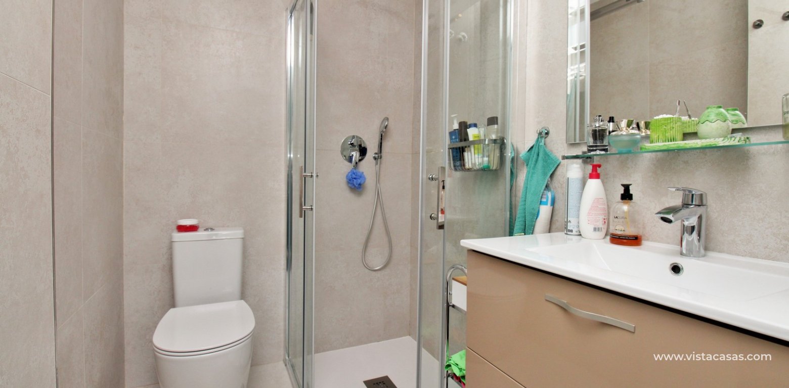 Modern 2 Bed Townhouse with Private Pool in Villamartin master en-suite