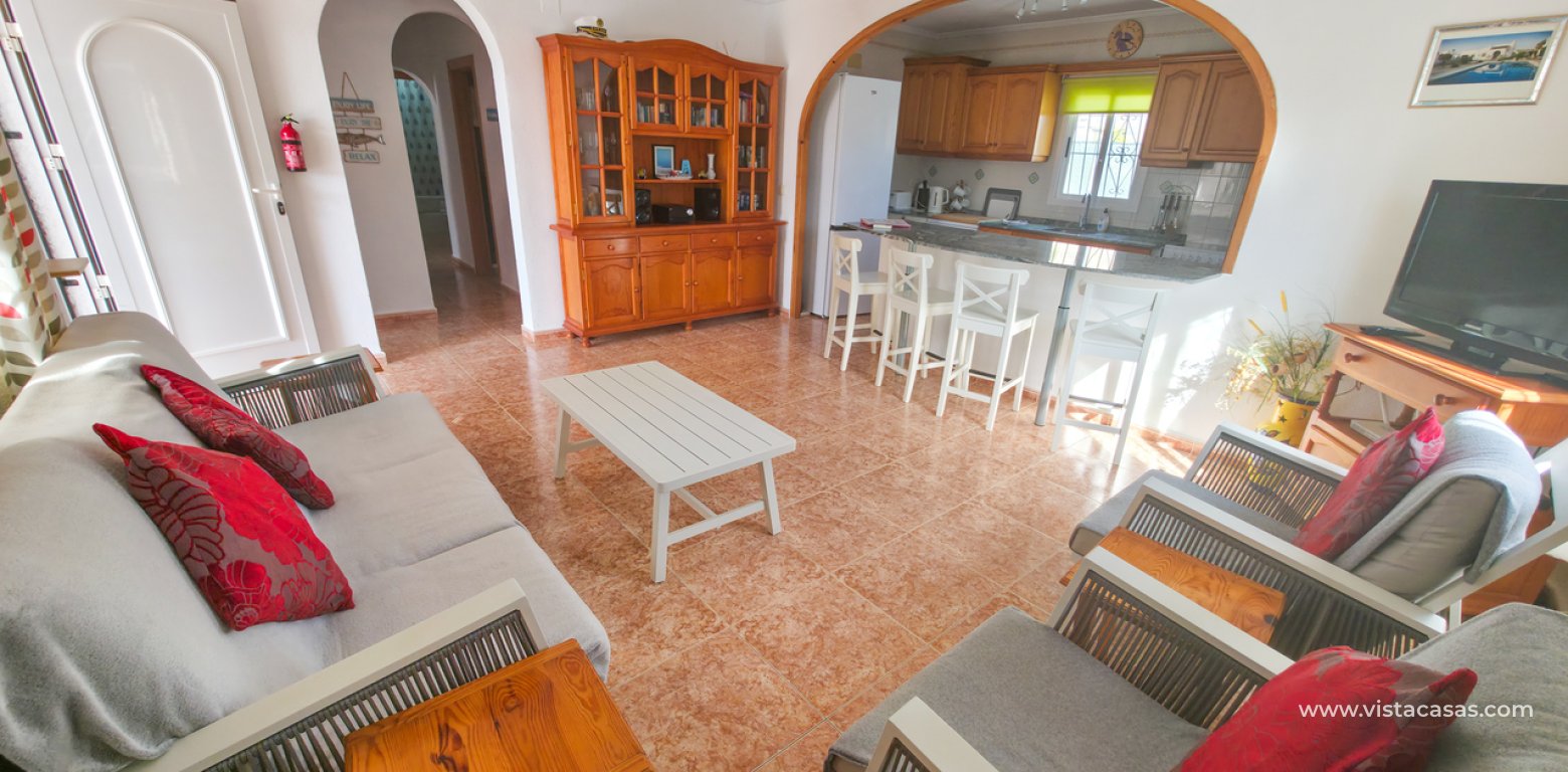 Resale - Villa - Torrevieja