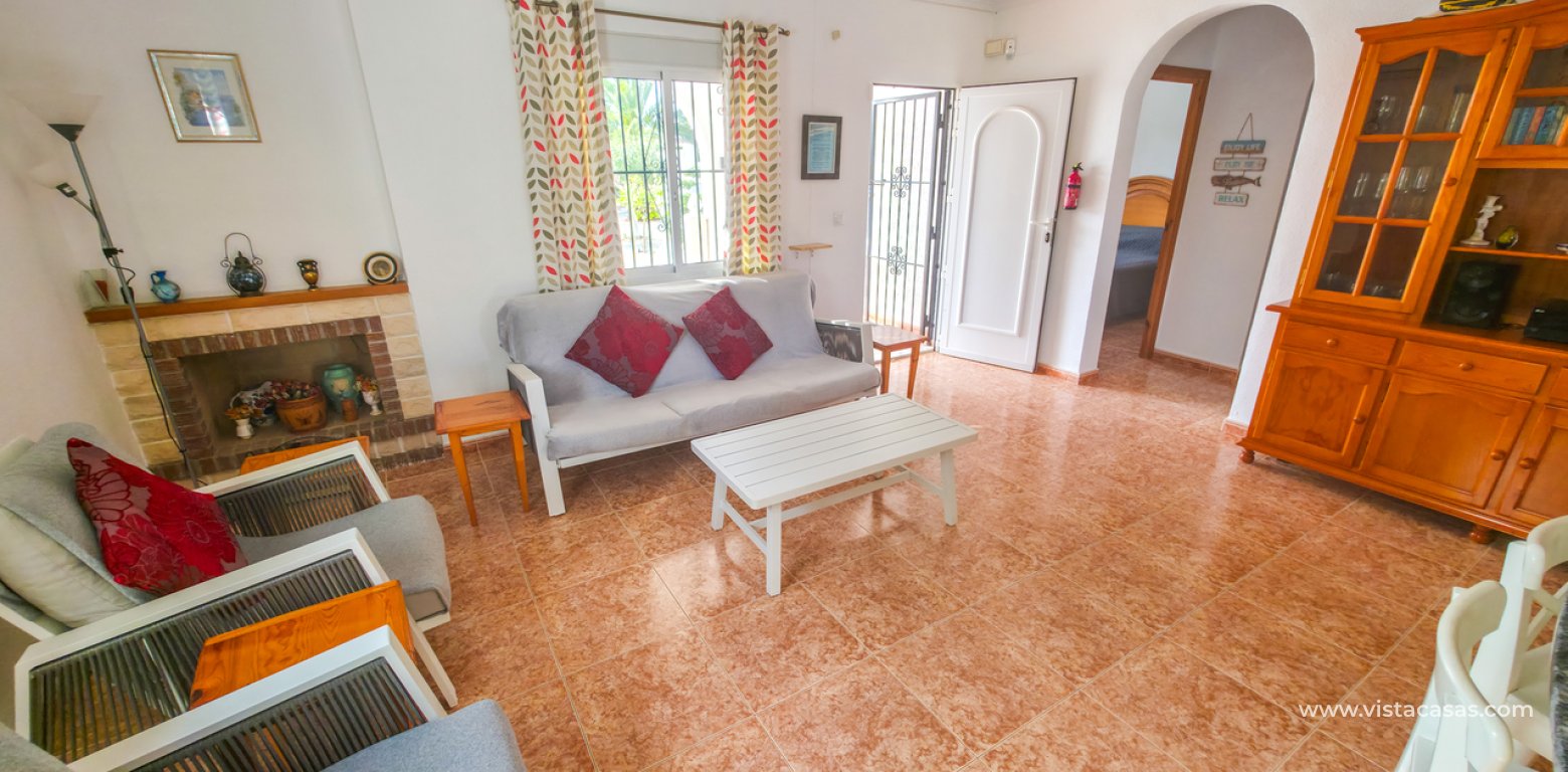 Resale - Villa - Torrevieja