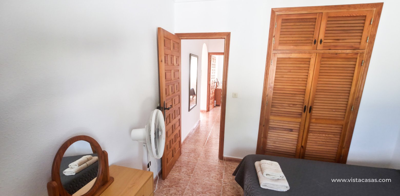 Resale - Villa - Torrevieja