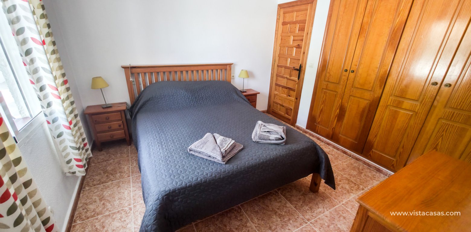 Resale - Villa - Torrevieja