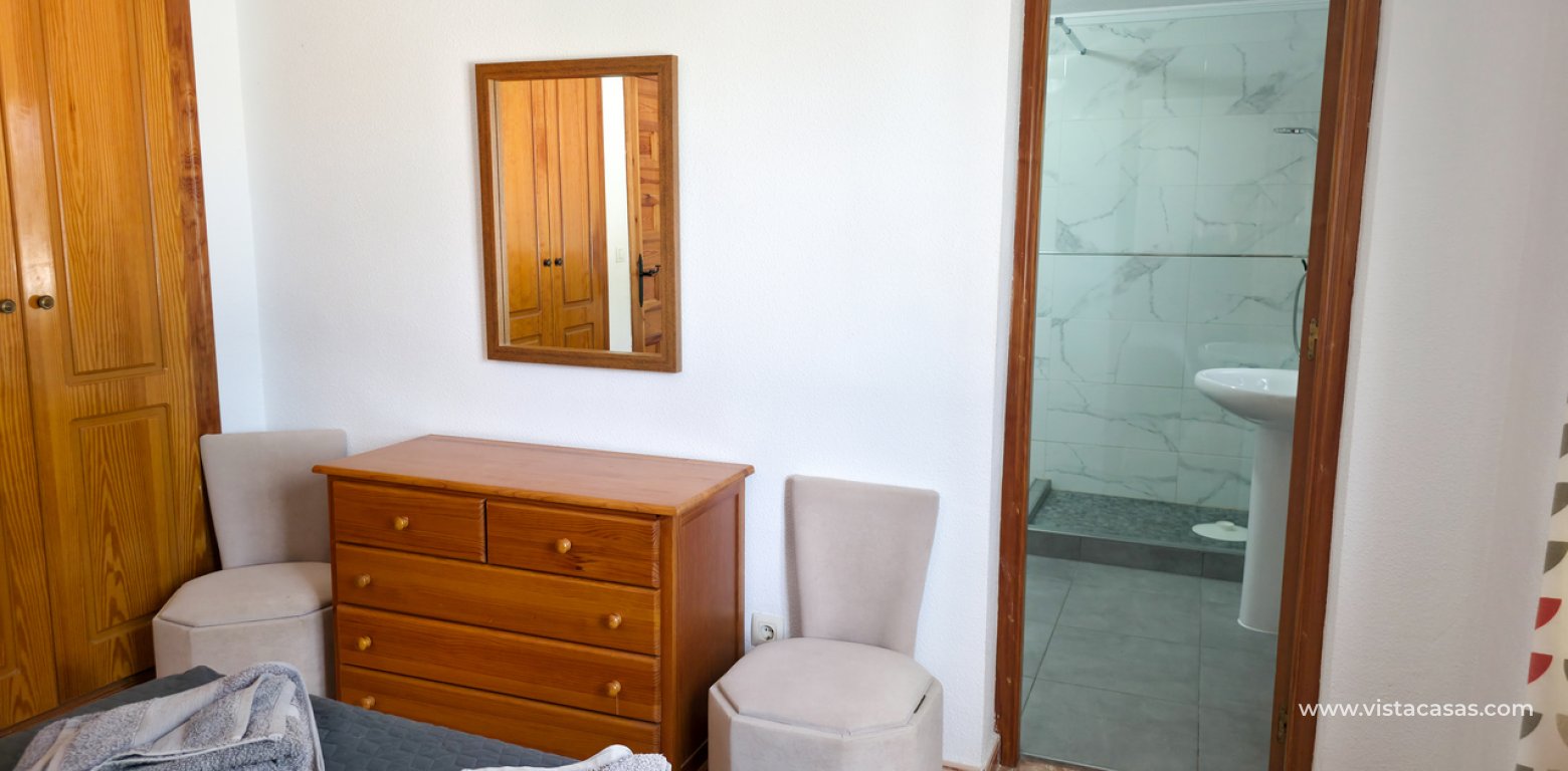 Resale - Villa - Torrevieja