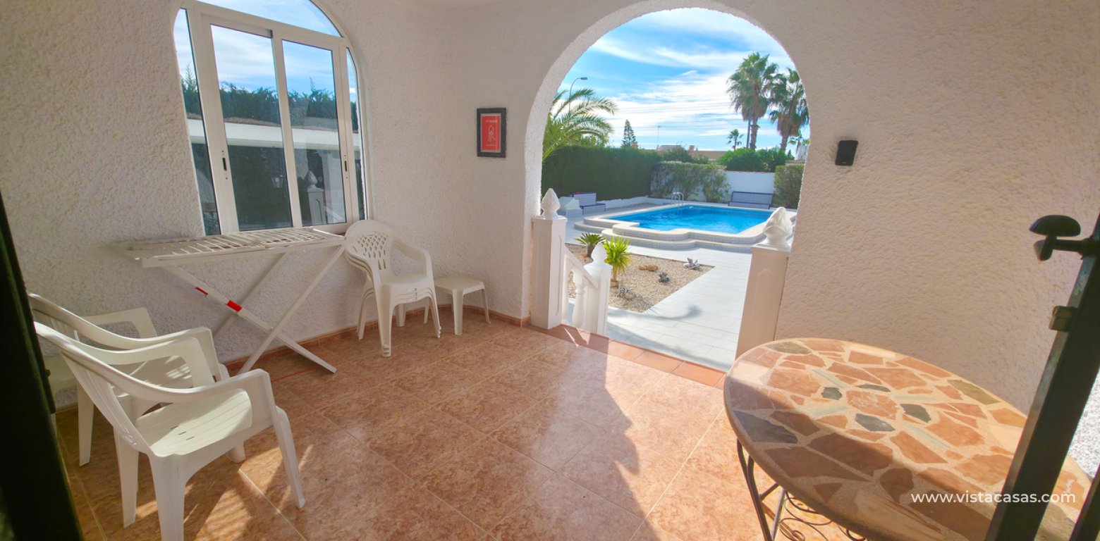 Resale - Villa - Torrevieja